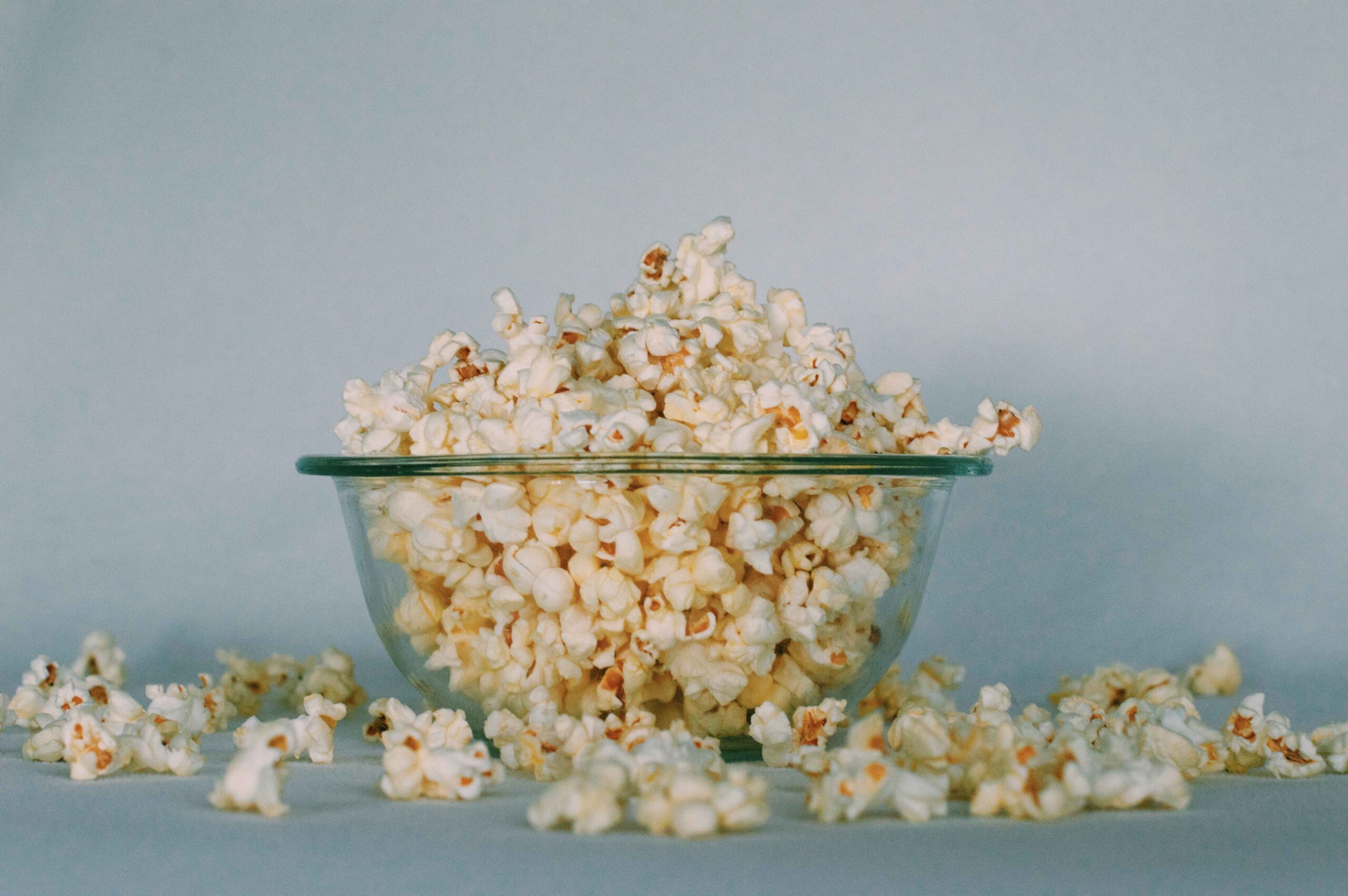 Salted popcorn for Low calorie snacks when feeling stressed