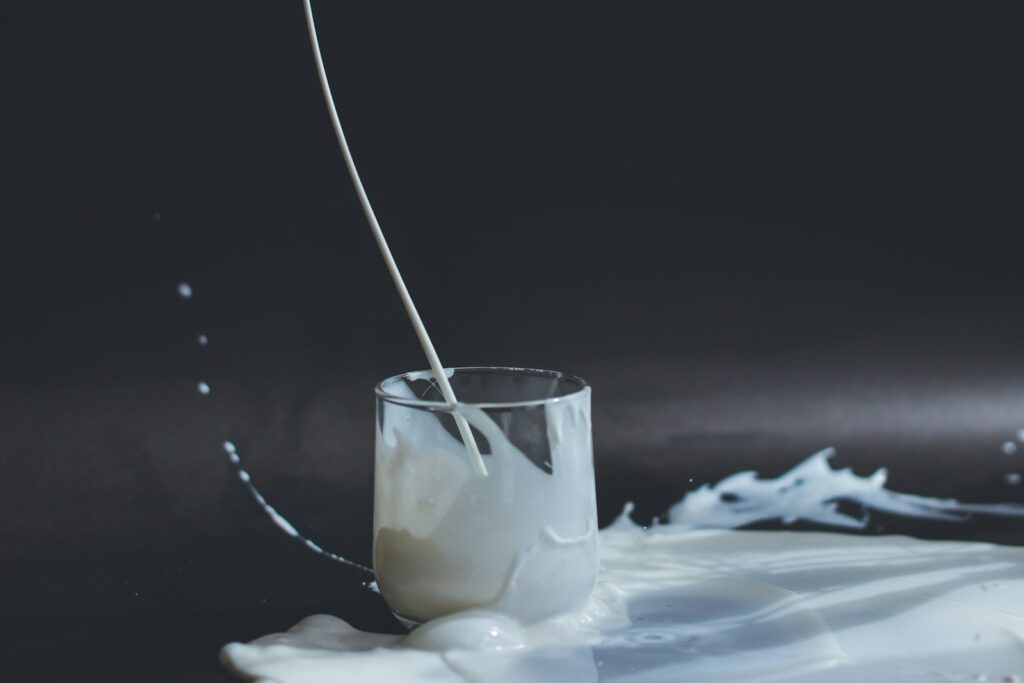 Glass of whole milk rich in vitamin D and calcium | May Simpkin Nutrition