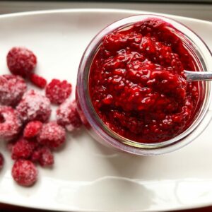 Healthy, quick and easy refined sugar free raspberry chia seed jam | May Simpkin Nutritiion